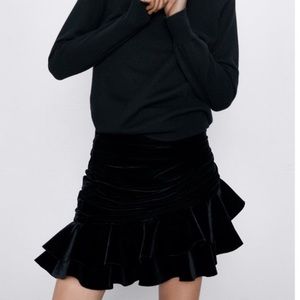 Zara velvet mini skirt